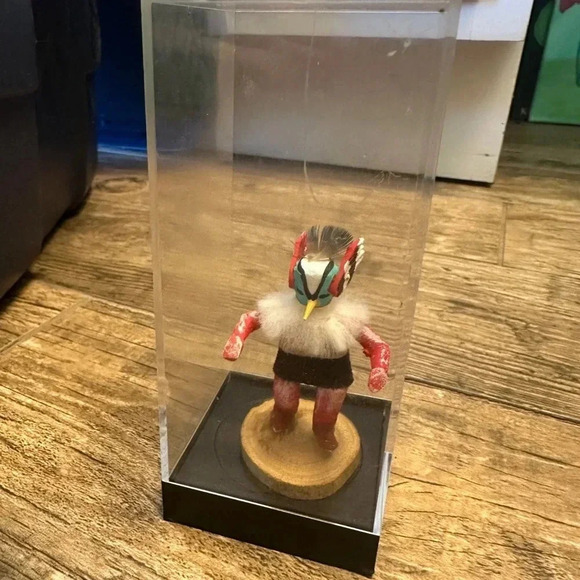 Vintage kachina doll wood peacker signed 3” - Picture 4 of 4